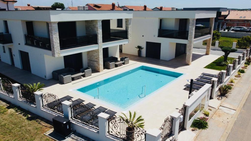 Vila Softic Azra Umag Ngoại thất bức ảnh